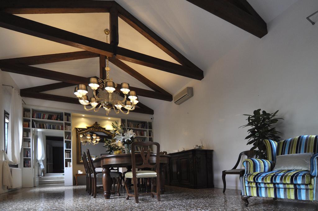 Casa Colleoni Bed & Breakfast Venice Exterior photo